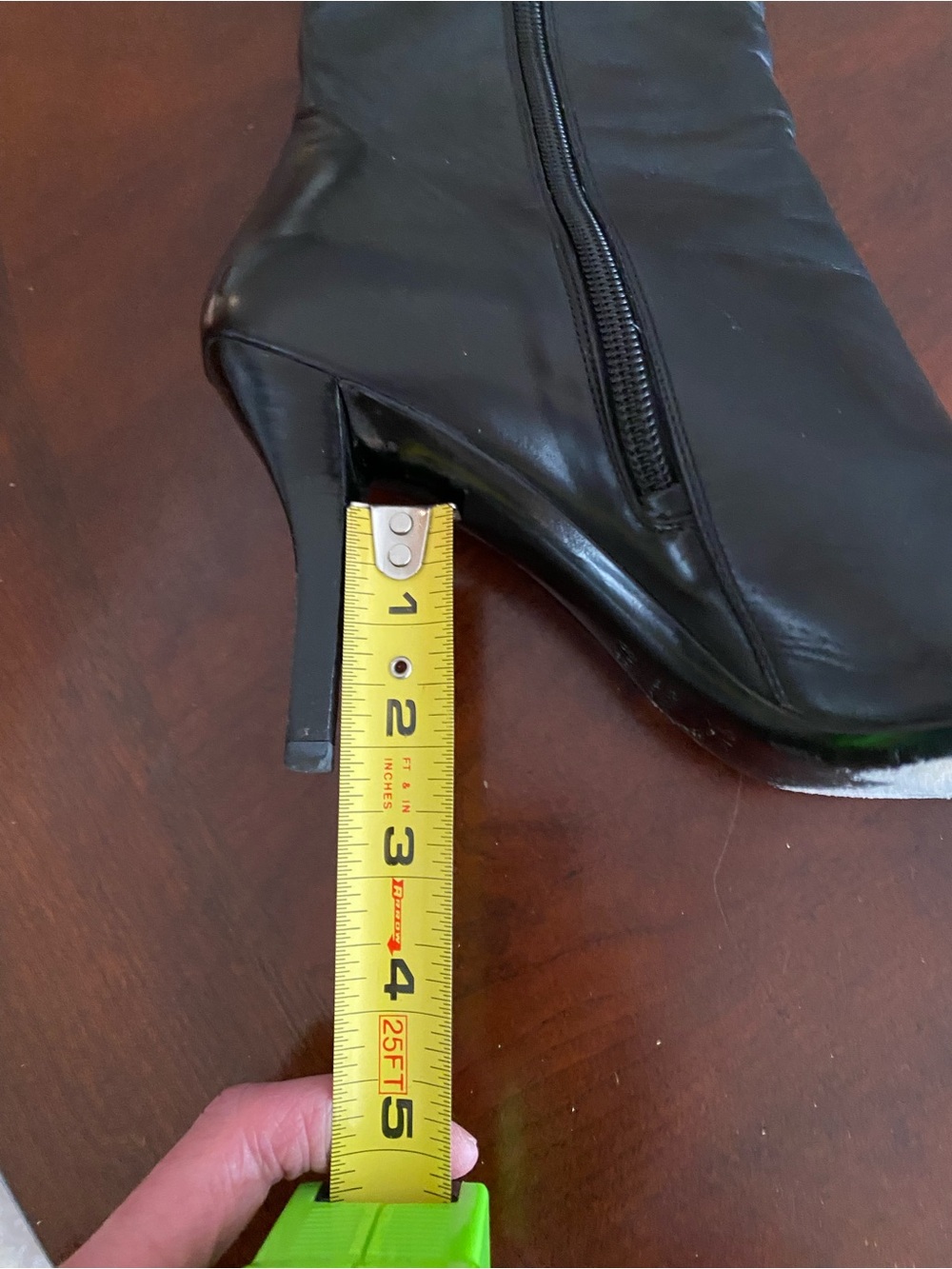 Vintage Gucci Black Pointed Toe Mid-Calf Stiletto Boots - Picture 9 of 10